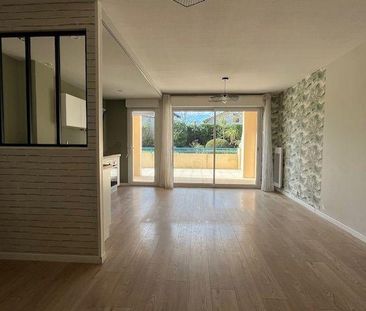 Location Appartement 2 pièces 46m² DAX 40100 - Photo 5