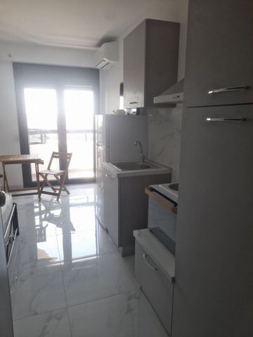 Studio/Γκαρσονιέρα για ενοικίαση Πλατεία Εβραίων (Λάρισα) - Photo 4