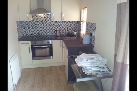 Room in a Shared House, Dunbar Road, N22 - Photo 4