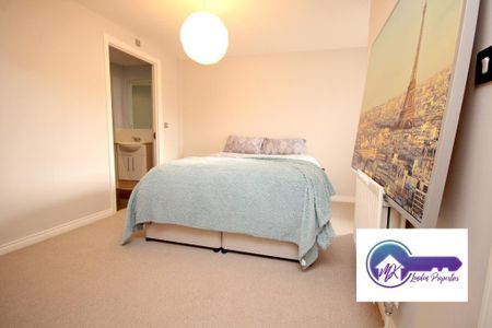 4 Bedroom Flat To Rent - Photo 4