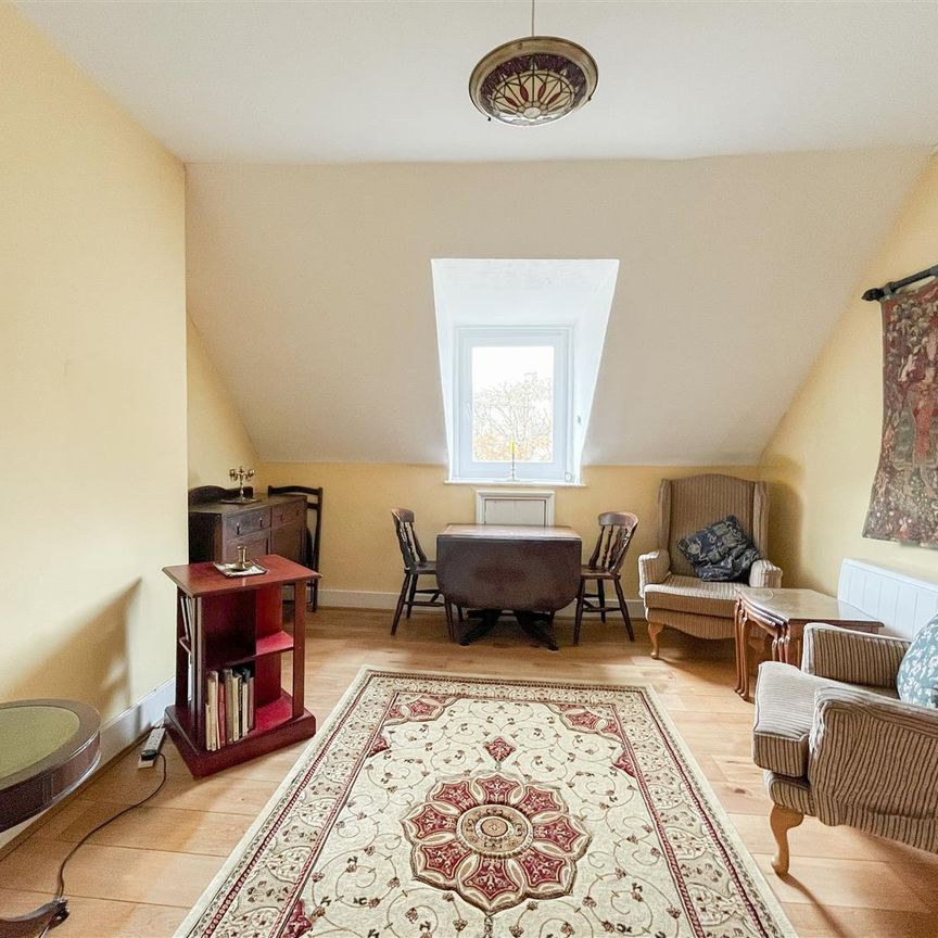 Cornwallis Gardens, Hastings, TN34 1LP - Photo 1