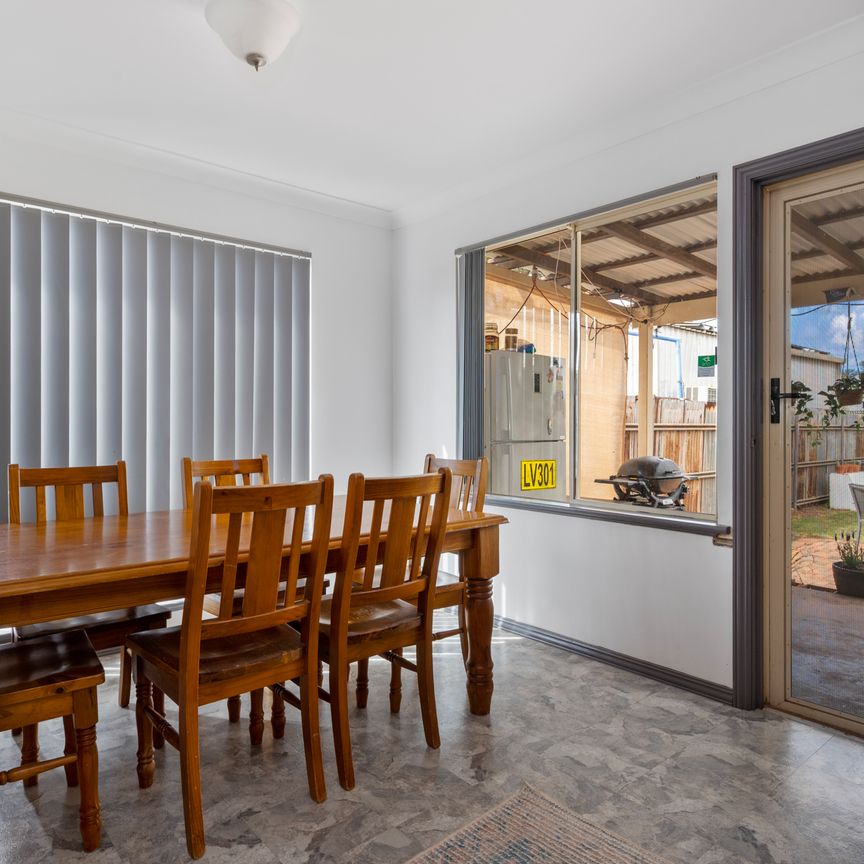 Brick Home 4x2 - Photo 1