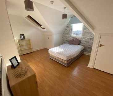 Lucas Street (room 5), Headingley, Leeds - Photo 1