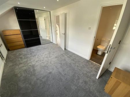 3 Priory Park, Off Bangor Road, Holywood, BT18 0LG - Photo 2