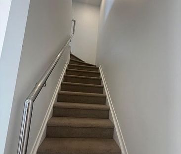 Modern 3BR Townhouse in Papakura - Photo 3