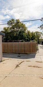 Entire house finished basement parking included! - Photo 3