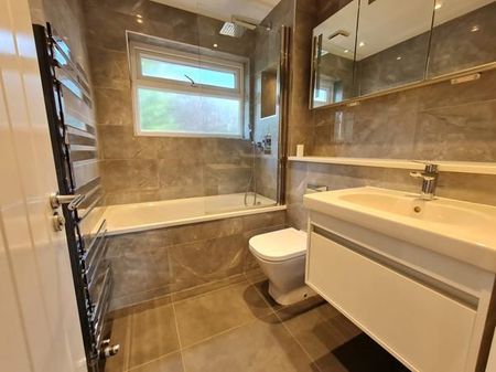 2 bedroom terraced house to rent - Photo 5