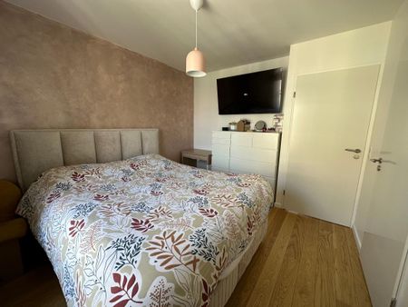 Location Appartement 5 pièces Meublé 98m² LE PLESSIS ROBINSON 92350 - Photo 3
