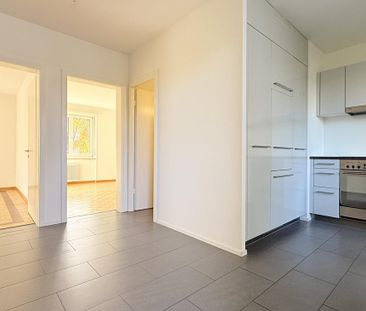 Urbanes Wohnen mit Charme: 2-Zimmerwohnung an ruhiger Seitenstrasse - Photo 2