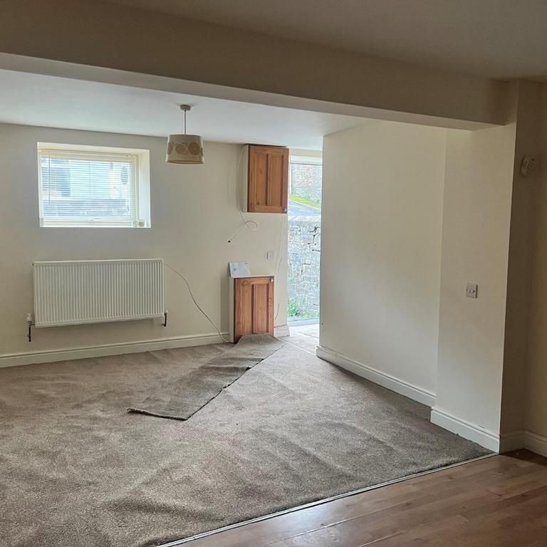 2 bedroom maisonette to rent - Photo 1