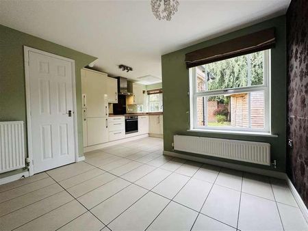 Wollaton Road, Ferndown, BH22 - Photo 3