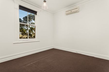 82 Munster Terrace, North Melbourne VIC 3051 - Photo 3