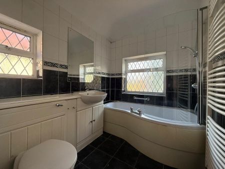 3 bedroom semi-detached house to rent - Photo 2