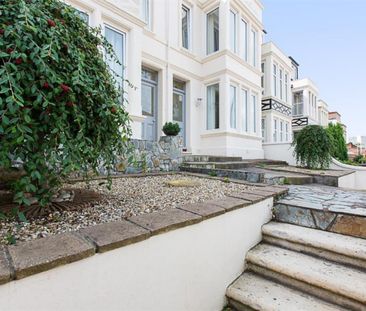 1 bedroom Flat To Let - Photo 3