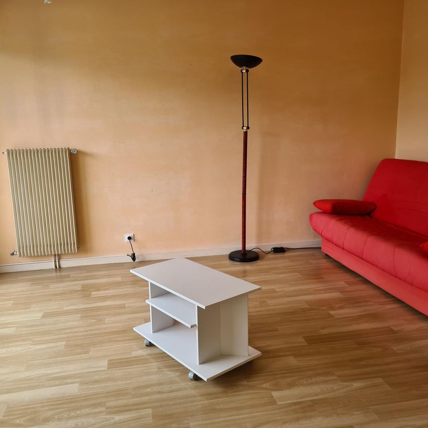 Location Appartement 1 pièce 31m² LE CREUSOT 71200 - Photo 1