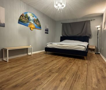 For Lease - 1806 Mccoy Avenue, Burlington, Ontario - Photo 4