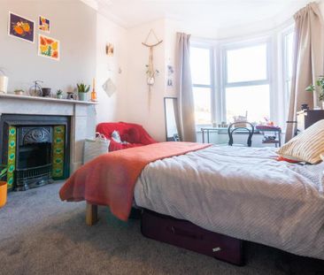 5 bedroom terraced house to rent - Photo 3