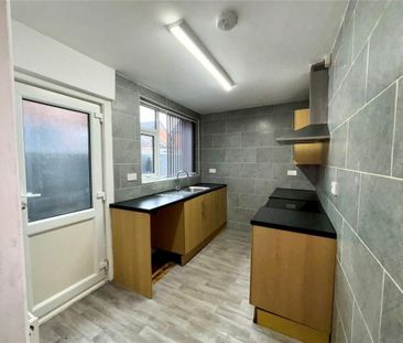 2 bedroom terraced house to rent - Photo 6