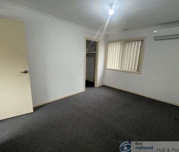 Three bedroom unit! - Photo 1