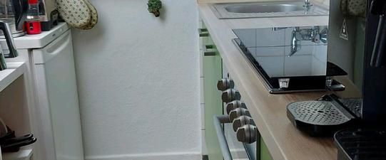 Dachgeschosswohnung in 47799 Krefeld mit EBK ab sofort! - Foto 1