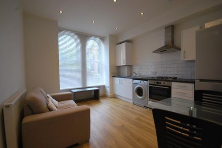 1 bedroom flat to rent - Photo 3