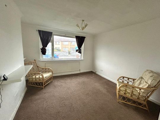 £1,450 PCM, Three Bedroom Semi-Detached House with Off-Road Parking, Garage and Large Enclosed Garden in Broadhaven, Leckwith, Cardiff, CF11 8DA - Photo 1