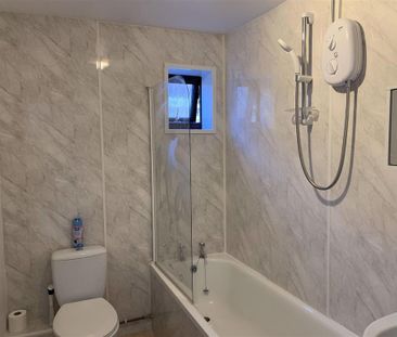 2 bedroom link detached house to rent - Photo 6