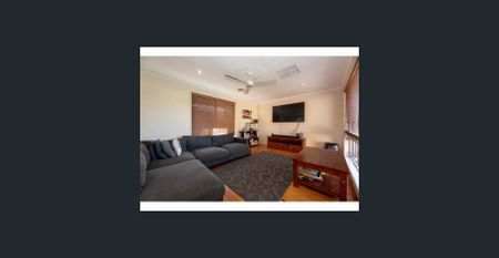 Beautiful Family Home in Sought After Location - Photo 5