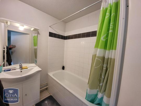 Location Appartement 3 pièces 61m² DEVILLE LES ROUEN 76250 - Photo 1