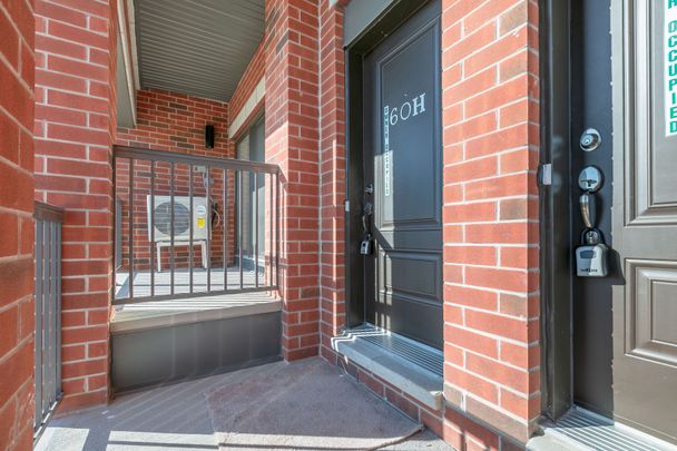 For Lease - 60 Jaguar Private Unit# H, Kanata, Ontario - Photo 1