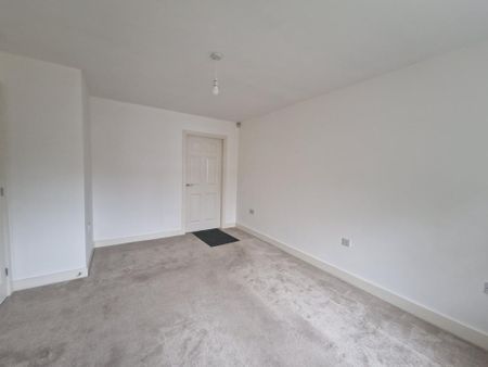 3 bedroom detached house to rent - Photo 2