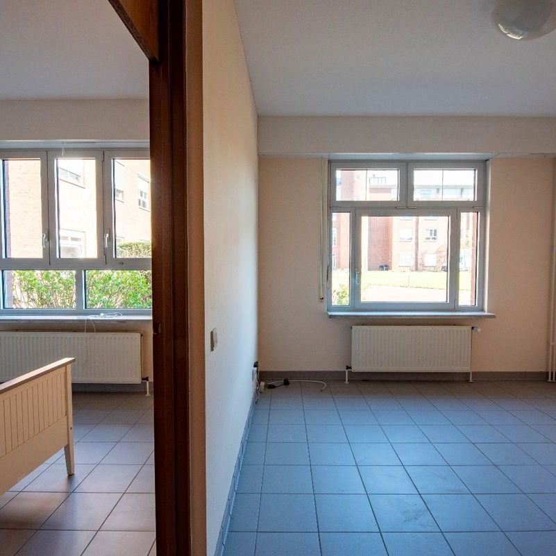 Serviceflat / Assistentiewoning te huur in Hoboken voor € 1.099 met 1 slaapkamer - Photo 1