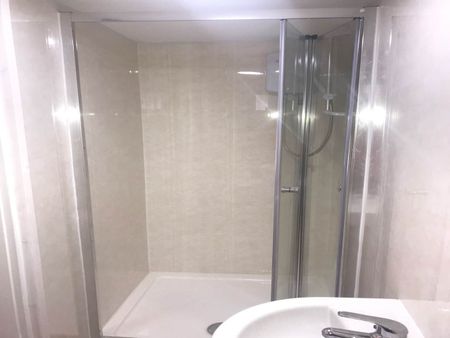 Bridge Road, Woolston, SO19, Southampton - Photo 4