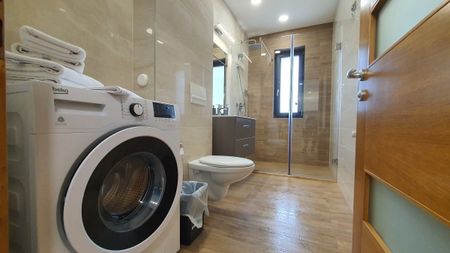 PLOPILOR PREMIUM RESIDENCE: splendid apartment for rent in Cluj-Napoca, near the University of Agricultural Sciences and Veterinary Medicine and the University of Medicine and Pharmacy, with living-room, bedroom and a huge terrace - Fotografie 4