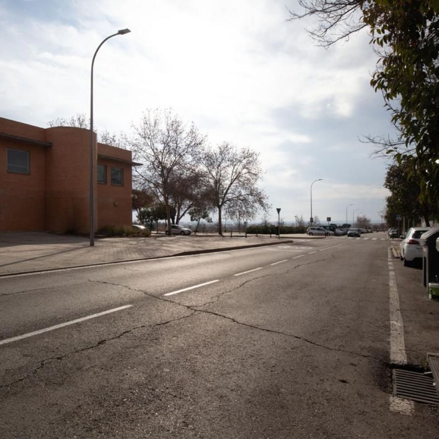 Apartamento de alquiler en Valdebernardo - Valderribas - Photo 1