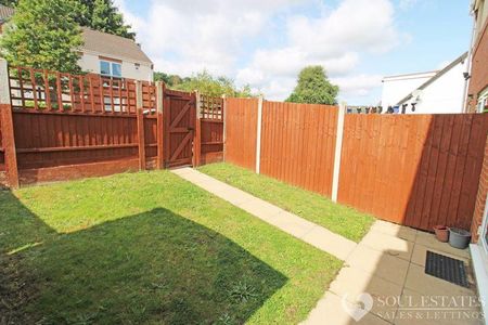 Progress Grove Huntington Cannock WS12 4FB - Photo 2