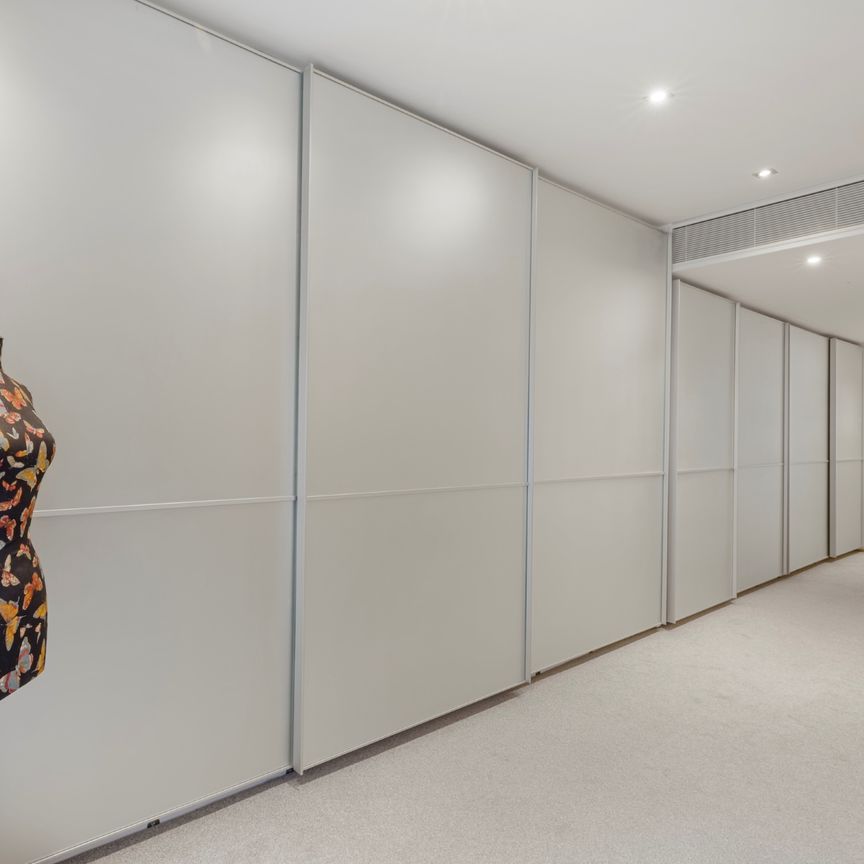 A Turnkey Apartment on One of London’s Finest Garden Squares - Photo 1