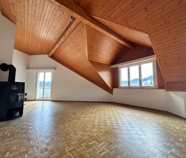 "sehr grosse 5.5-Zimmer-Wohnung mit eigenem Waschturm und Lift" - Foto 1