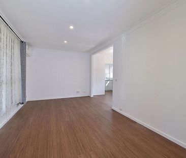 Low-Maintenance Living in a Prime Sunshine North Location - Photo 1