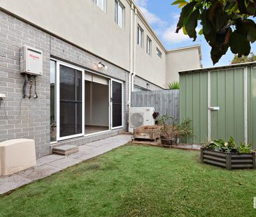 2/7 Ramsay Street, Aberfeldie, Vic 3040 - Photo 4