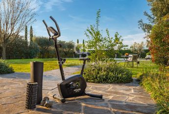 viale apua, Pietrasanta, Tuscany 55045