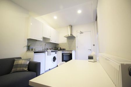 Studio to rent - Photo 5