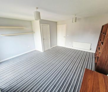 3 bedroom property to rent - Photo 1