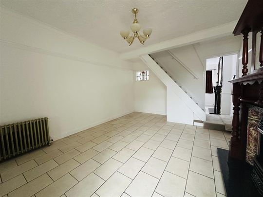 Fitton Street, Nuneaton, CV11 - Photo 1