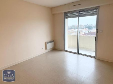 Location Appartement 2 pièces 42m² NIORT 79000 - Photo 2
