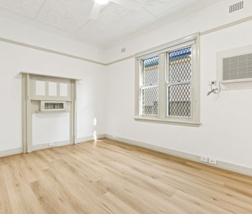 17 Coronation Parade, Strathfield South NSW 2136 - House For Rent |... - Photo 2