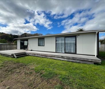 Three-bedroom Aramoho home - Photo 1