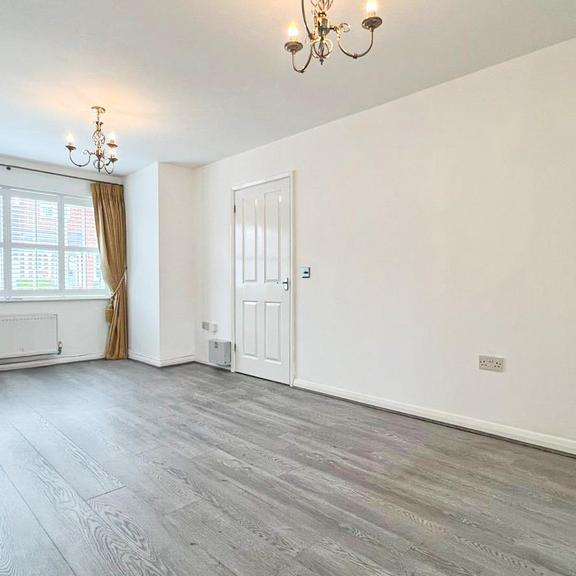 3 bedroom detached house to rent - Photo 1