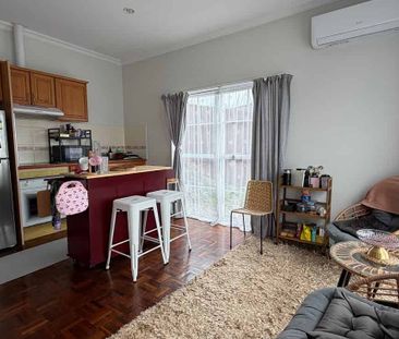 Charming 2BR Garden Unit in Henderson! - Photo 4