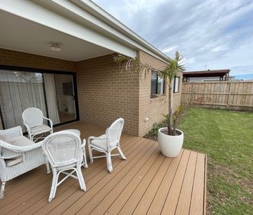 28 Dunkerrin Avenue, Gisborne, VIC 3437 - Photo 2